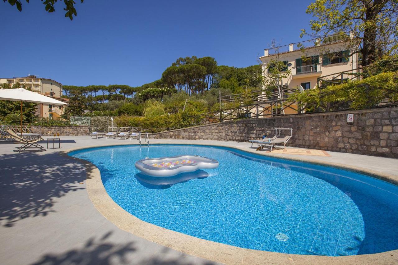 Amore Rentals - Residence Bosco SantʼAgata sui Due Golfi Kültér fotó