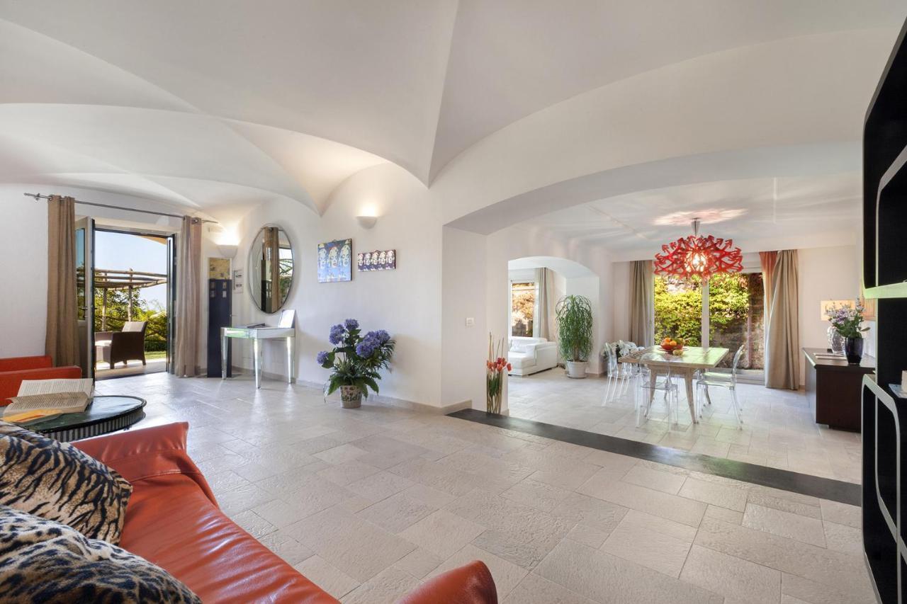 Amore Rentals - Residence Bosco SantʼAgata sui Due Golfi Kültér fotó